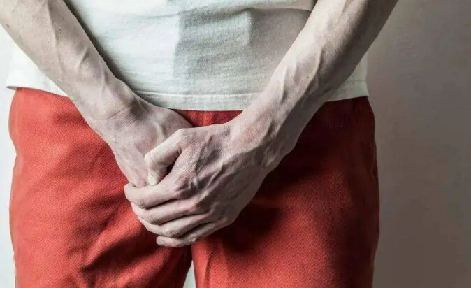 ئەرلەر 40 ياشتىن ئاشقاندىن كېيىن، جىنسىي ئەزاسىدىن قانداق مەسىلىلەر كۆرۈلۈشكە باشلايدۇ؟