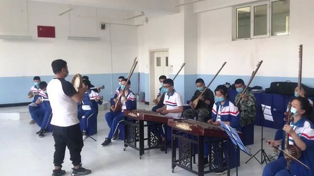 ئوقۇغۇچىلارمۇ خېلىلا يېتىشىپ قاپتۇ