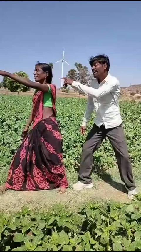 ھىندىستانلىق دېھقانلار ئويناپ قويۇپتۇ مانا